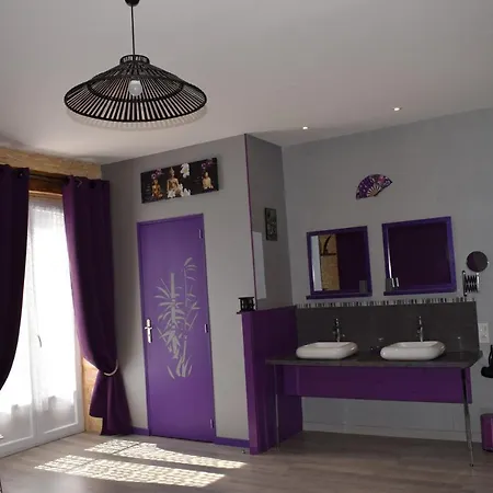 A Mons & Merveilles Bed & Breakfast Archignac