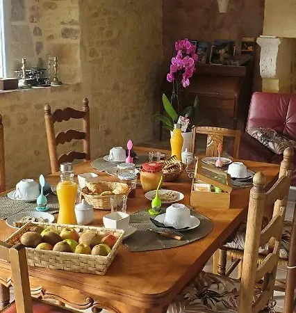 Couette-café Mons Et Merveilles Archignac