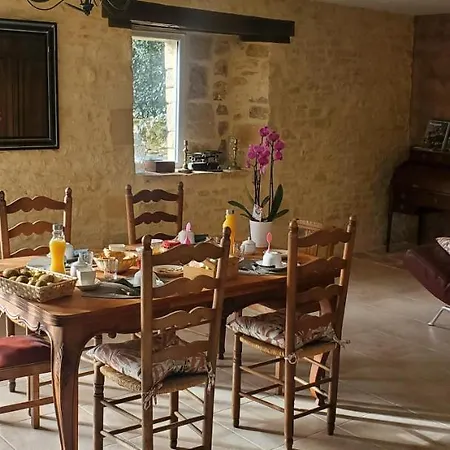 A Mons & Merveilles Bed & Breakfast *